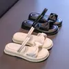Sandalias de Exterior para Mujer con Suelas Gruesas, Novedad Verano 2026 Versátiles Estilo Hada de una Sola Correa Suela Suave Antideslizantes Romanas para Playa