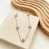 Pulsera de Trébol de Cuatro Hojas Incrustada con Diamantes, Acero de Titanio, Diseño Simple y de Moda, Estilo Japonés y Coreano, Pulsera Versátil con Incrustación de Circonita