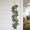 Colgante de pared de vid con hojas verdes artificiales y bayas rojas decoración de pared de porche navideño decoración de entrada de patio festivo arreglo floral