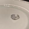 Textura líquida estrella irregular Piedra lunar anillo abierto Diseño nicho de alta gama para mujer anillo personalizado para dedo índice