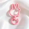 Llavero Giratorio de Conejo de Dibujos Animados en Color Macarrón Cierre de Langosta Colgante Hecho a Mano Cadena para Bolso Accesorios de Joyería DIY Venta al por Mayor