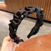 Accesorios para el Cabello de Alta Gama con Pedrería, Pinzas para el Cabello, Diademas y Scrunchies con un Toque Lujoso y Elegante