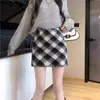 Falda de Lana a Cuadros Vintage para Mujer Otoño e Invierno Nueva Estilo Coreano Cintura Alta Falda Línea A Versátil Ajustada Cadera Falda Corta