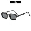 Gafas de sol cuadradas retro con remaches, estilo casual simple europeo y americano, de moda para vacaciones al aire libre, protección UV, gafas de sol transfronterizas