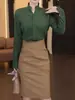 Elegante Camisa de Manga Larga para Mujer, Estilo Primavera y Otoño, Top Verde, Corte Holgado, Versátil, Adelgazante, Estilo para el Trabajo, Camisa con Cuello Alto, Verde Oscuro