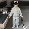 Conjunto de Moletom para Meninos Primavera e Outono, Conjunto Casual Esportivo Infantil Estilo Coreano, Roupas Infantis Tamanhos Pequeno e Médio, Transfronteiriço