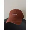 Boné de Baseball Bordado com Letra Novo Outono/Inverno 2026 Estilo Coreano Unissex Par Versátil Afina o Rosto Boné de Baseball Roxo