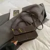 Bolso de Mano con Combinación de Colores Retro para Mujer 2025 Nueva Moda Simple Versátil Bolso Cuadrado Pequeño Bolso de Hombro Único de Gama Alta Bolso Cruzado