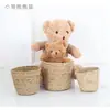 Arreglo de Flores de Paja Cesta de Flores Tejida Cubo de Abrazo de Oso Ramo Floristería DIY Floral Hecho a Mano Cesta de Regalo para Cumpleaños Festividad