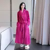 Roupão de Banho de Luxo Leve Pijama de Flanela Feminino Novo Manga Longa Hotel Salão de Beleza Tamanho Grande Camisola Aconchegante Outono e Inverno Roupão de Manhã