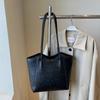 Bolsa de Ombro Versátil de Alta Costura para o Dia a Dia de Mulheres - Novo Estilo Primavera/Verão 2026 - Bolsa Tote de Grande Capacidade para Compras e Encontros