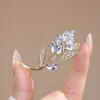 Broche Tulipa de Alta Qualidade Feminino Luxo Broche Terno Suéter Retrô Exquisito Corsage Nova Tendência 2025