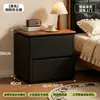 Mesa de noche de madera maciza para el hogar Color crema Estilo retro Gabinete de almacenamiento Pequeño gabinete de almacenamiento para dormitorio Gabinete de almacenamiento de aspecto simple y de alta gama