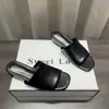 Chanclas de Cuña con Plataforma de Cuero Suave Estilo Coreano para Mujer, para Uso en Exteriores, Novedad Verano 2026, Combinan Bien con Faldas, Tacón Bajo, Punta Abierta, Chanclas de una Sola Tira
