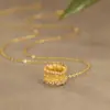 Nuevo Collar Dorado con Forma de Cintura de Estrella para Mujer con Colgante de Anillo Incrustado de Diamantes, Cadena para Clavícula de Estilo Lujoso Ligero y de Gama Alta