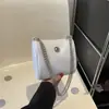 Bolso Cuadrado Pequeño Estilo Coreano Retro Bolso Cruzado de Hombro Único Otoño 2026 Nuevo Bolso Pequeño Simple y Elegante para Mujer de Moda
