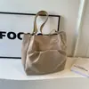 Bolso de Color Sólido de Gran Capacidad para Mujer Otoño 2024 Nuevo Bolso Tote de Moda Bolso de Hombro Sencillo Bolso de Mano para Viaje y Escuela Versátil