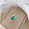[Aço Titânio] Colar Verde Vazado de Luxo Leve Totalmente Cravejado para Mulheres Corrente de Clavícula Mais Fácil de Combinar Corrente de Aço Titânio