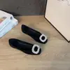 Zapatos Planos Cuadrados de Terciopelo Negro Grueso Estilo Francés Más Vendidos Colección Otoño 2026 Zapatos de Mujer Mocasines Zapatos Individuales con Pedrería Mujer