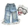 Calça Jeans com Renda e Fenda para Bebê Menina 2026 Outono Nova Doce Estilosa Calça Flare Calças Longas para Meninas