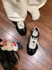 En stock~Colección Otoño 2026: Zapatillas casual de cuero con cordones, punta redonda, versátiles, con un aumento de altura de 5 cm, estilo de entrenamiento alemán, para mujer
