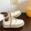 Zapatos Planos Blancos Versátiles Originales para Mujer de la Nueva Colección Primavera y Otoño 2026, Zapatos Chic de Nicho, Tendencia Retro de Tenis Estilo Hong Kong