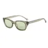 Nuevas Gafas de Sol Casuales Retro Americanas para Mujer con Montura Cuadrada Clásica y Remaches, Adecuadas para Protección Solar al Aire Libre y Versátiles para Viajar