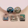 Broche Estilo Aventura al Aire Libre, Montañismo, Senderismo, Acampada, Insignia de Diseño Multi-Elemento, Pin de Ropa de Moda, Pequeños Accesorios