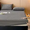 2026 Novo Lençol de Cama de Leite para Todas as Estações Capa de Cama Protetor de Colchão Acolchoado Espesso Cobertura Completa Impermeável à Prova de Urina