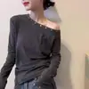 Principios de Otoño 2025, Camiseta de Aspecto Hermoso y Adelgazante con Diseño de Hombro Inclinado, Estilo Coreano, Top Versátil de Manga Larga, Suave y Elegante para Mujeres