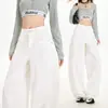 Jeans de perna curva, estilo retro americano, corte solto, casual para o outono, branco puro, relaxado e confortável, jeans de perna larga, azul vintage