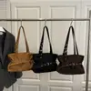 Temporada de Atacado Transfronteiriço: Bolsa de Ombro Simples e Estilosa para o Dia a Dia, Nova Bolsa de Mão de Grande Capacidade de Nicho, Bolsa de Braço da Moda