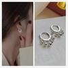 Aretes de Aguja de Plata 925 para Mujer Aretes de Aro Liso de Alta Gama 2025 Nuevo Diseño Nicho Popular Aretes de Lujo Accesible Aretes