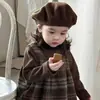 Ropa Infantil Coreana Colección Otoño 2026 Conjunto de Vestido para Niñas Elegante Top de Manga Larga Vestido Chaleco Cuadros Retro