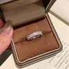 Anillo de Fila Completa de Diamantes Cuadrados Chapado en Oro Real Libro Rojo Pequeño Anillo de Alto Grado de Nicho Anillo de Dedo de Lujo Ligero para Mujer Dropshipping