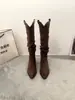 Abertura Grande para Panturrilha Corte em V Botas de Montaria Longas Femininas 2026 Outono/Inverno Novas Salto Grosso Bico Fino Recorte Chelsea Western Cowboy Botas Plissadas