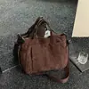Bolsa de mão de moda estilo coreano para mulheres, nova bolsa tote de veludo versátil para o outono e inverno de 2026, bolsa transversal casual
