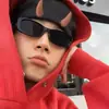 25 Novos Óculos de Sol Femininos Europeus e Americanos Hip-hop Personalizados de Armação Pequena Versátil Anti-UV Óculos Engraçados para Homens