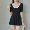 Traje de baño de una pieza estilo xiaoxiang de fábrica de origen, para mujer, estilo japonés y coreano, de media manga, sin espalda, falda sexy, traje de baño de aguas termales, bikini