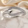 Pulsera Super Brillante de Circonita Retorcida Moda Europea y Americana, Estilo Geométrico de Lujo Ligero de Alta Gama, Joyería Elegante y de Moda para el Día a Día