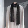 Cachecol de alta qualidade com design oco, estilo mãe, para sair, viajar, estilo floresta, elegante, para mulheres, faixa longa, temperamento, cachecol de seda, alta qualidade, estilo Hepburn