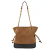 Bolso bandolera de gamuza mate retro con cadena para mujer, principios de otoño 2025, nicho, lujo ligero y diseño de alta gama