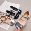 Zapatos de cuero pequeños para niña de estilo occidental, primavera 2025, nuevos zapatos para niña, zapatos de princesa de suela blanda, zapatos de estilo coreano de alto rendimiento.