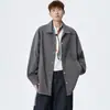 Nova Camisa Casual Retro Tendência Outono Estilo Hong Kong Manga Longa para Homens, Modelagem Solta Versátil Marca Tendência Estilo Japonês Camisa para Homens e Mulheres