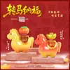 Regalo de Año Nuevo Adornos del Zodiaco Caballo Giran Mana Fu Caja Sorpresa Figura de Juguete de Moda Mascota del Año del Caballo Regalo Venta al por Mayor