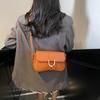 Novedad 2025 bolso baguette moda retro para mujer bolso de hombro cruzado para el trabajo costura texturizada bolso de mujer simple y moderno