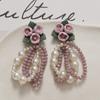 Color Cerámico Forma de Flor Rosa Perforado Moda Elegante Combinable Joyería para la Oreja Tocado para Mujer Colgante Accesorios DIY