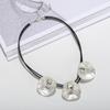 Collar corto de Amazon, estilo europeo y americano, con personalidad exagerada, a la moda, con disco geométrico a juego y colgante de diamante, cadena de clavícula de aleación para mujer.