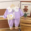 Traje de Primavera para Niñas 2025 Nuevo Princesa Casual Infantil Bebé Chaqueta con Solapas Suéter Moda Conjunto de Tres Piezas