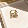 Sonho de Borboleta Dourada! Anel Aberto de Flor de Zircônia, Toque de Luxo Leve e de Alta Qualidade, Anel para Dedo Indicador, Simples, Moderno, Acessório de Mão Versátil para Mulheres